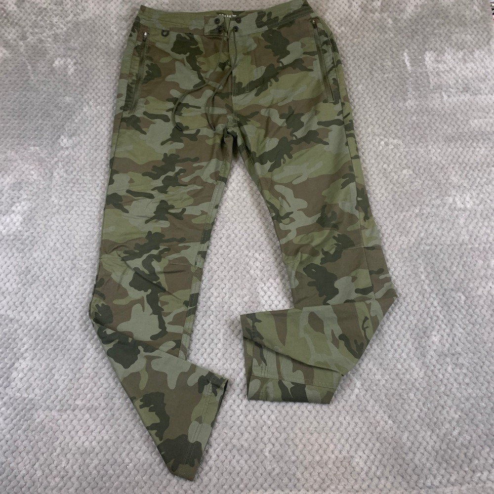 Roark Layover Camo Travel Pants Mens 34 Green Woodland Camouflage RP274